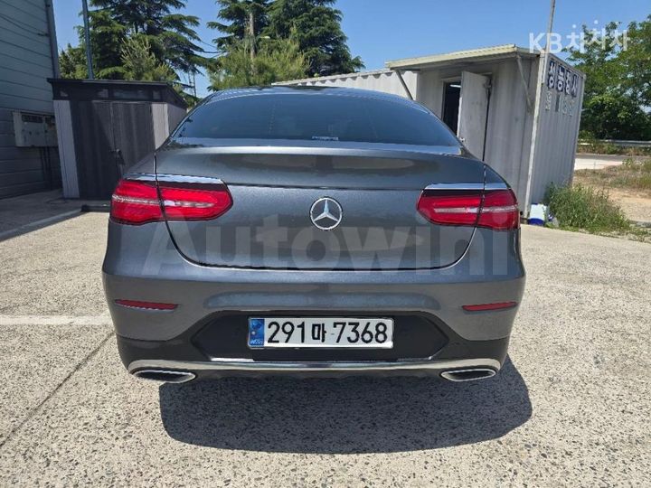 Mercedes Benz GLC Class 2018 — 3