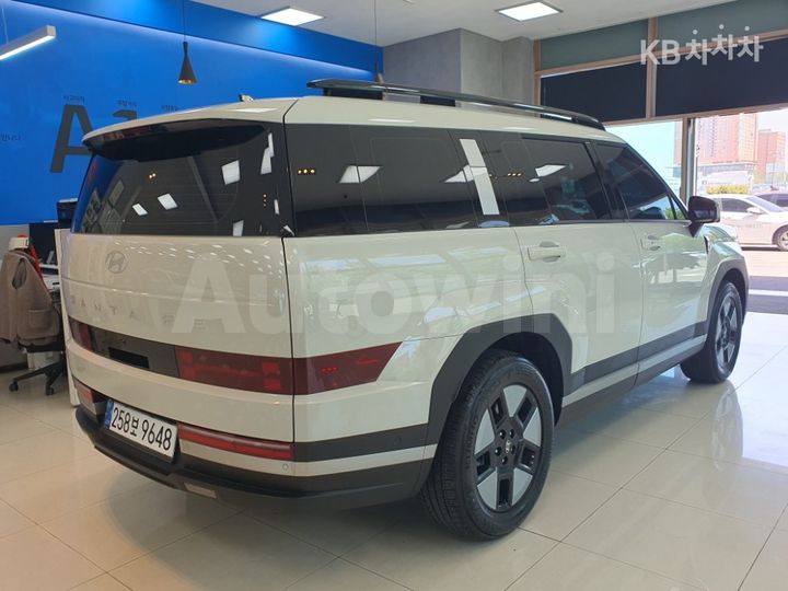 Hyundai SantaFe 2025 — 3