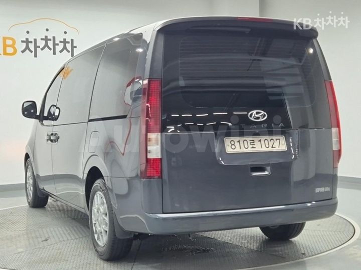 Hyundai Staria 2022 — 2