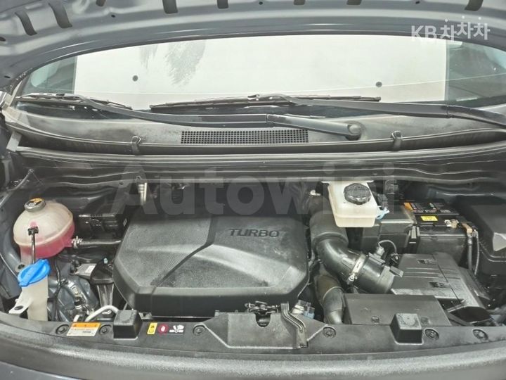 Hyundai Staria 2022 — 5