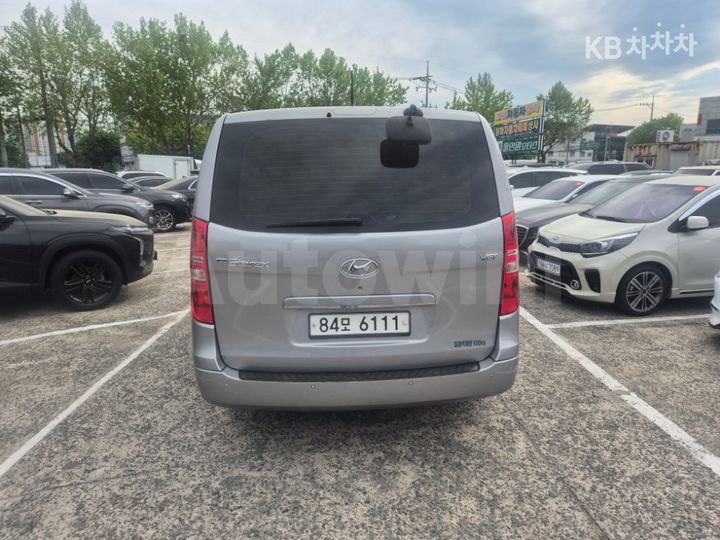 Hyundai Starex 2018 — 4