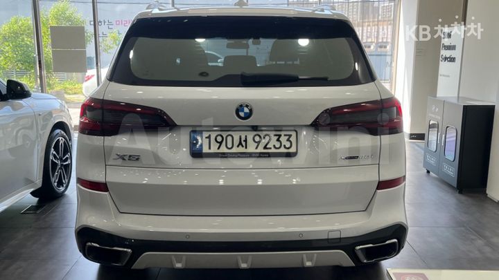 BMW X5 2021 — 3