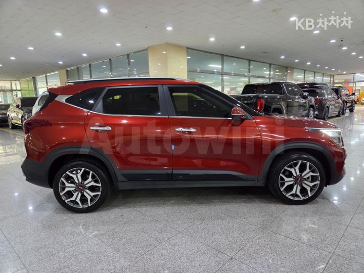 Kia Seltos 2022 — 5