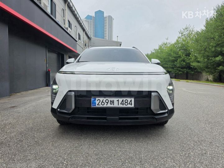 Hyundai Kona 2025 — 3