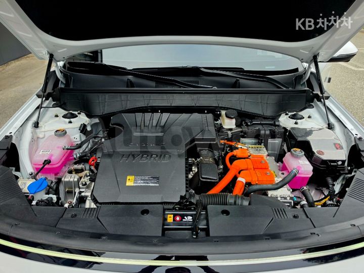 Hyundai Kona 2025 — 5