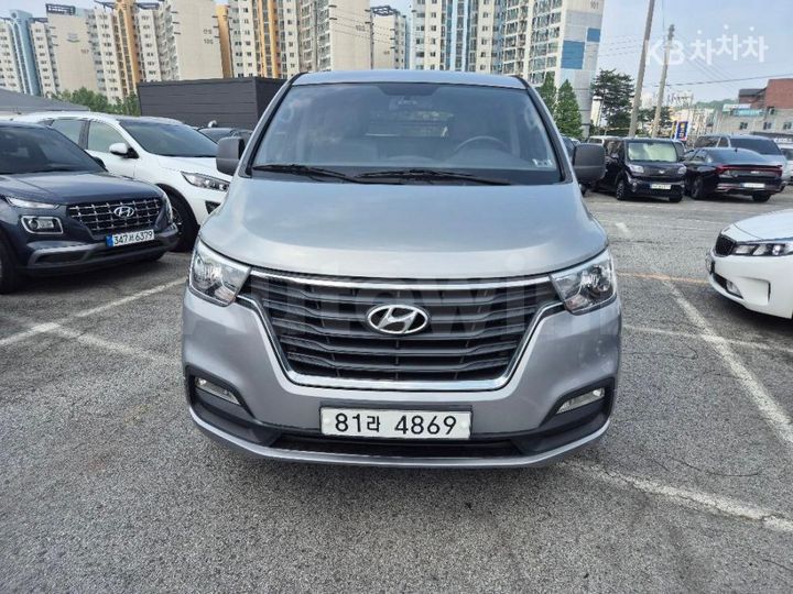 Hyundai Starex 2019 — 2