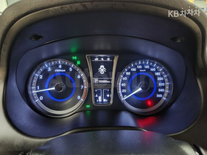 Hyundai Grandeur 2017 — 5