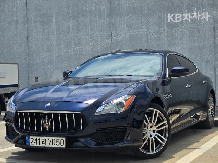 Maserati Quattroporte