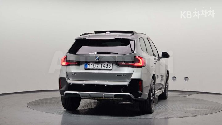 BMW X1 2025 WBA51EE07S5184073 — 4