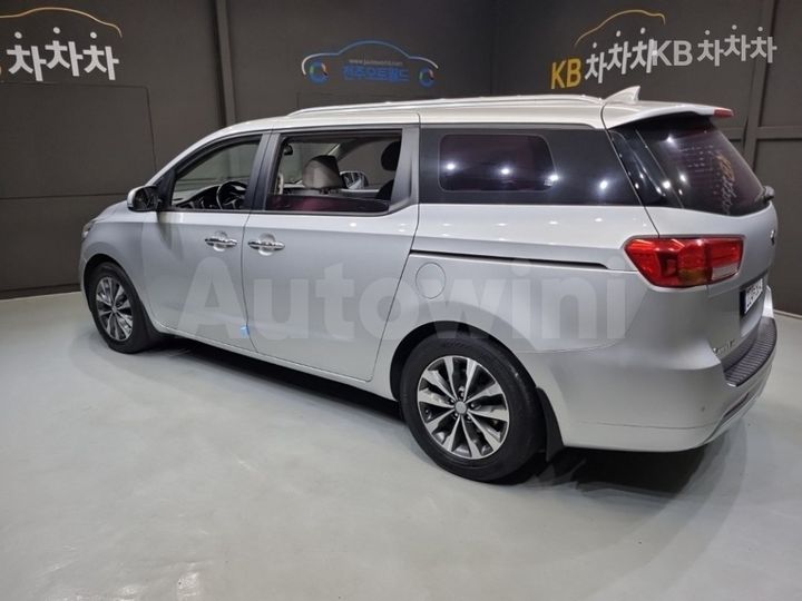 Kia Carnival 2016 KNAMB81ABGS237732 — 4