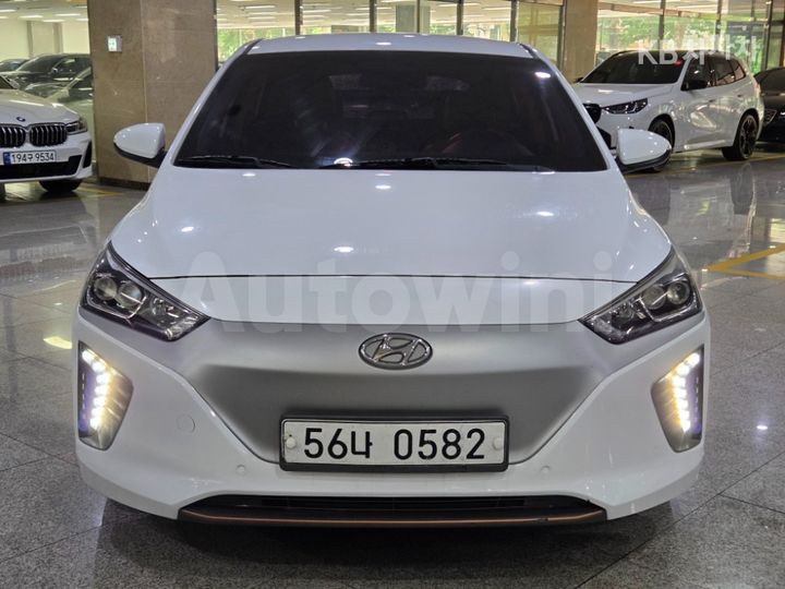 Hyundai Ioniq 2017 — 2