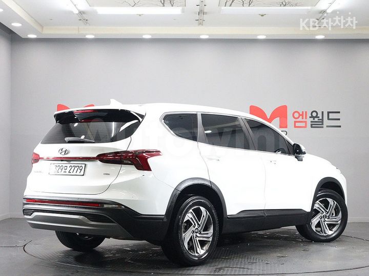 Hyundai SantaFe 2023 — 3