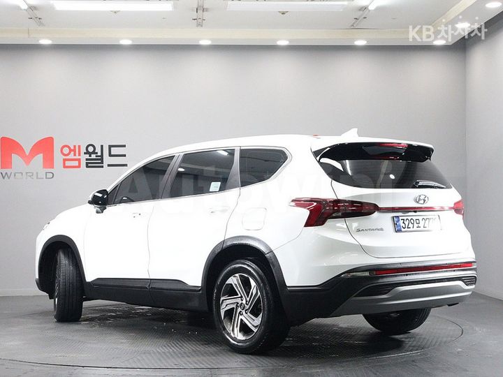 Hyundai SantaFe 2023 — 4