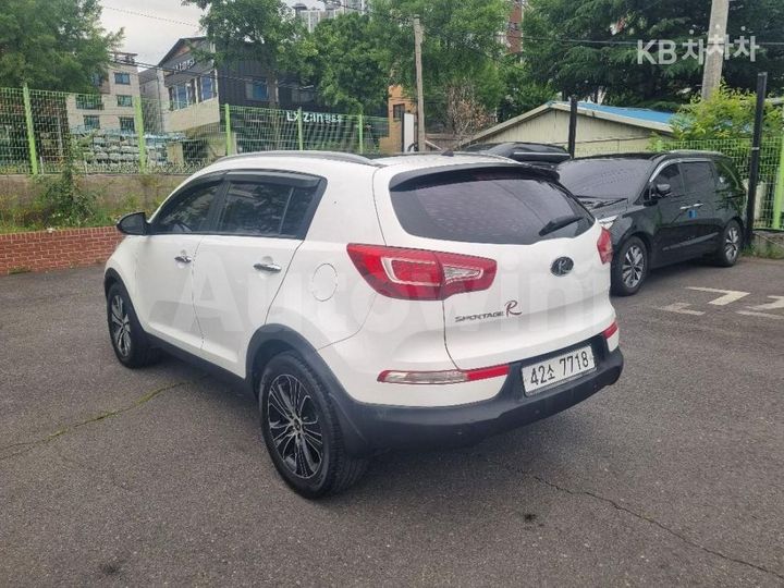 Kia Sportage 2012 — 4