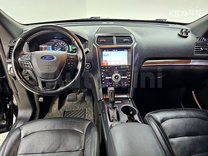 Ford Explorer 2017 — 5