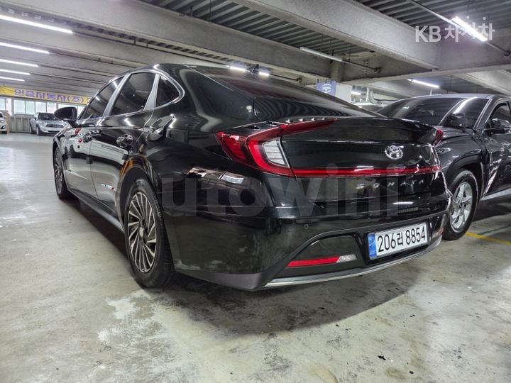 Hyundai Sonata 2022 — 4