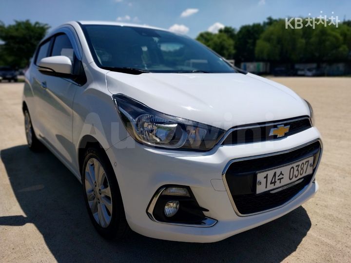 Chevrolet Spark 2017 KLYDC487DHC701436 — 5