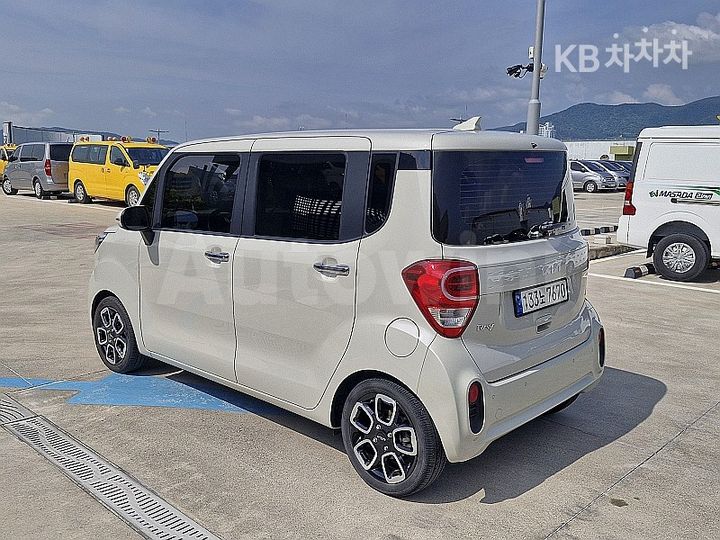 Kia Ray 2022 KNACK811BNT319564 — 5