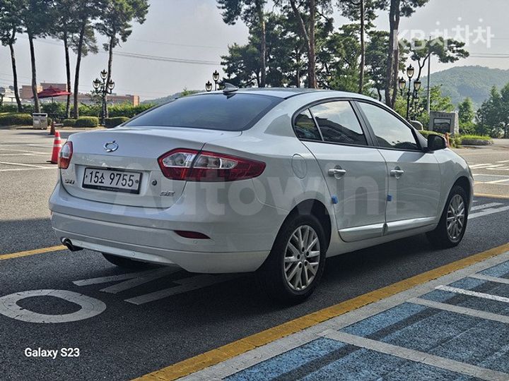 Renault SM3 2013 KNMC4C2HMDP140428 — 4