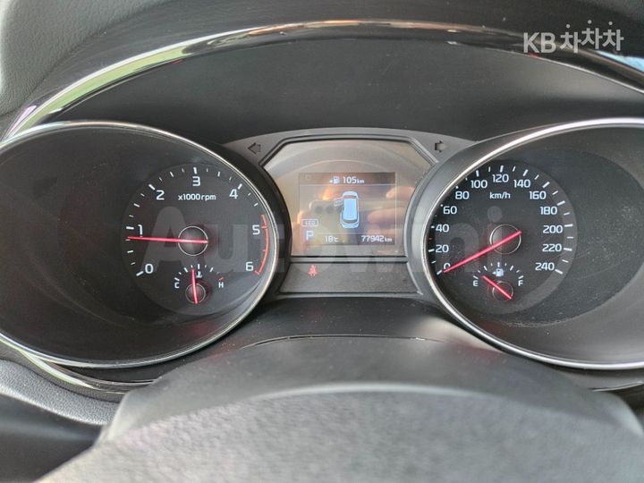 Kia Carnival 2019 KNAMC81ABKS484585 — 5