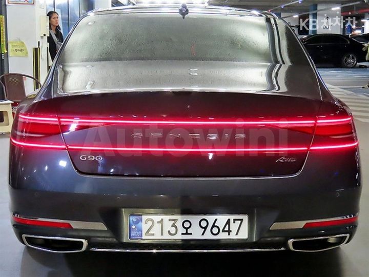 Genesis G90 2023 KMTFB41DDPU030361 — 5