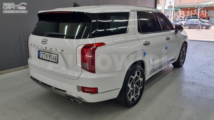 Hyundai Palisade 2022 KMHR581EBNU485667 — 2