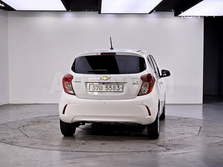 Chevrolet Spark 2017 — 3