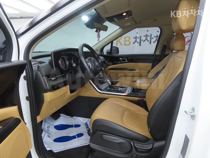 Kia Carnival 2021 KNANB81BBMS111179 — 5