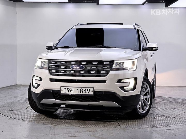 Ford Explorer 2017 1FM5K8FH7HGB24793 — 2