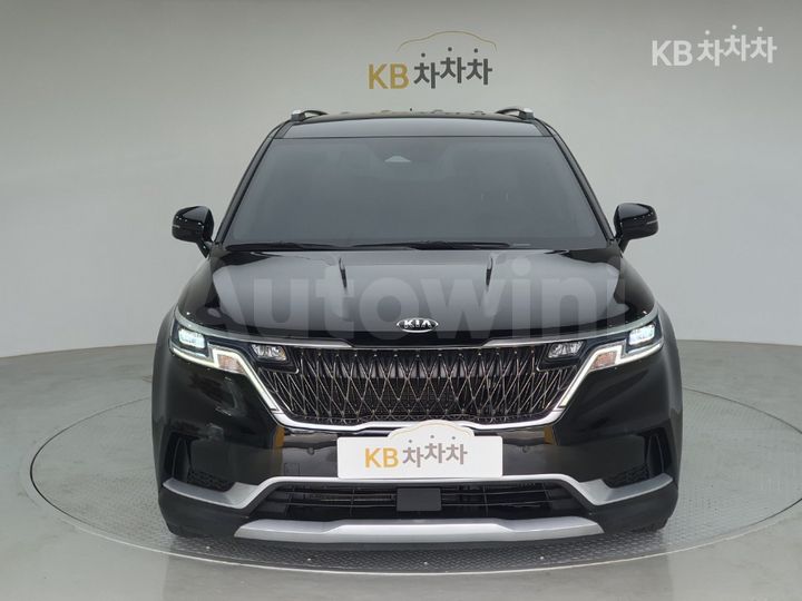 Kia Carnival 2021 KNANB81BBMS112422 — 2