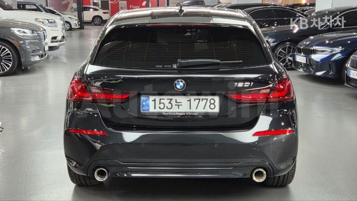BMW 1 Series 2024 — 3