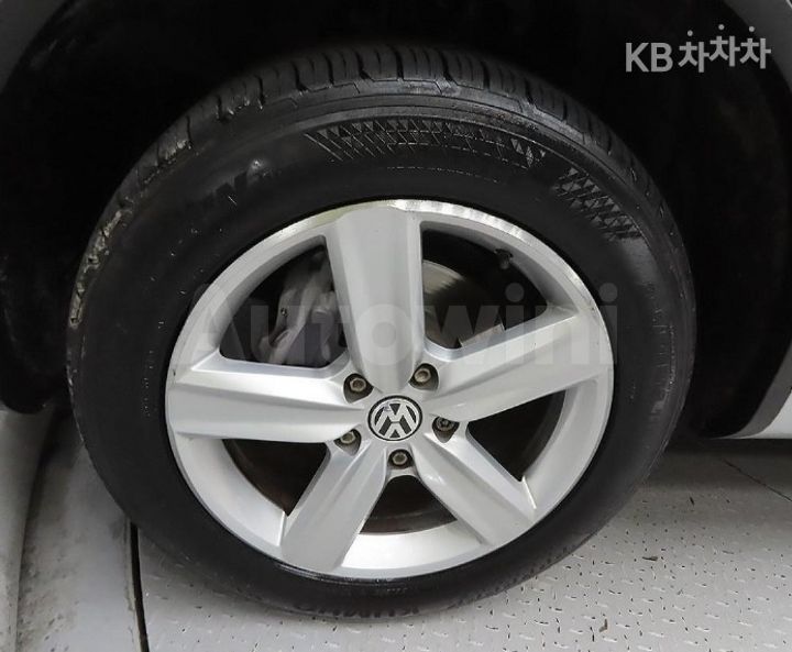 Volkswagen Touareg 2014 — 5