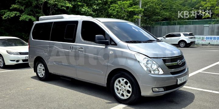 Hyundai Starex 2011 — 3