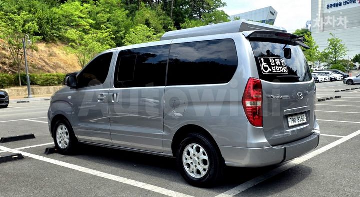 Hyundai Starex 2011 — 5