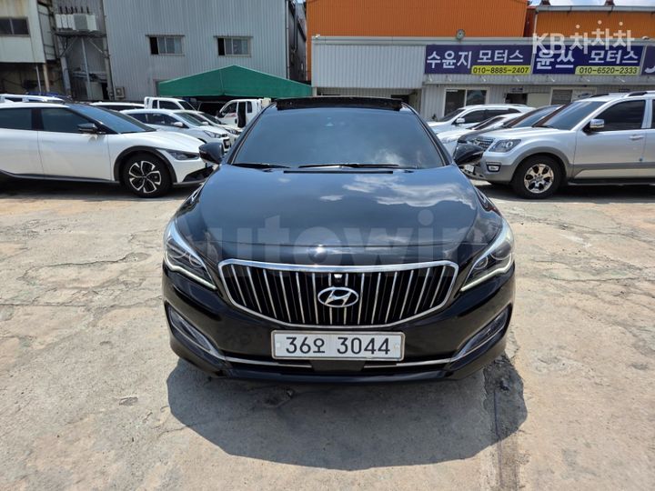 Hyundai Aslan