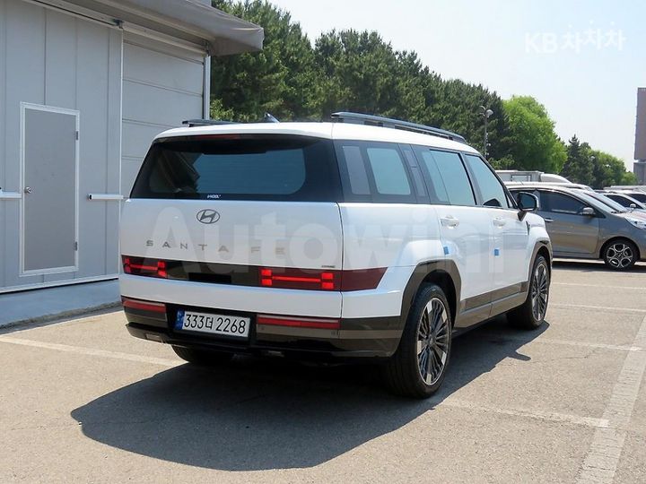 Hyundai SantaFe 2024 — 4