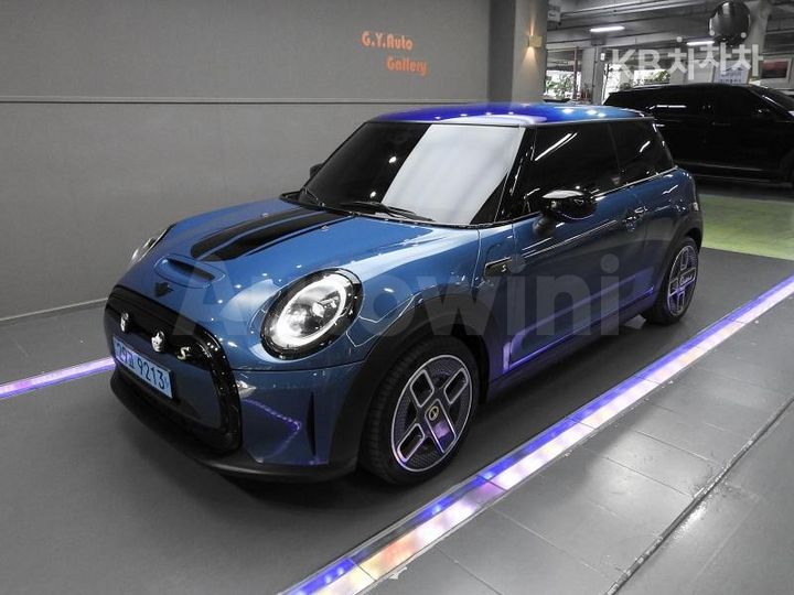 Mini Cooper 2022 WMW11DJ03N2S30521 — 2