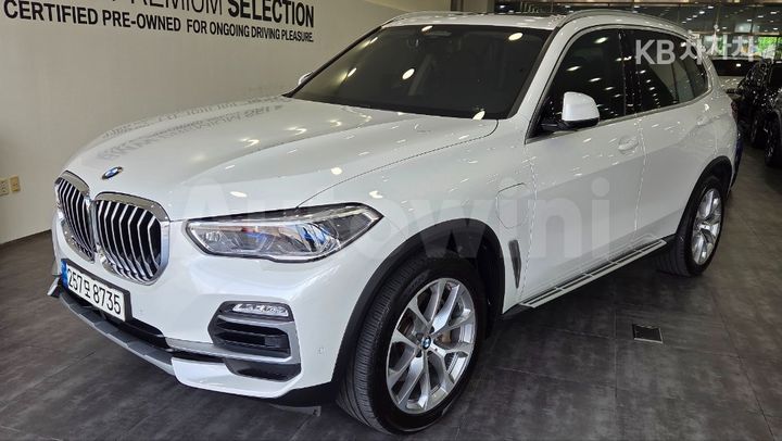BMW X5 2021 — 2