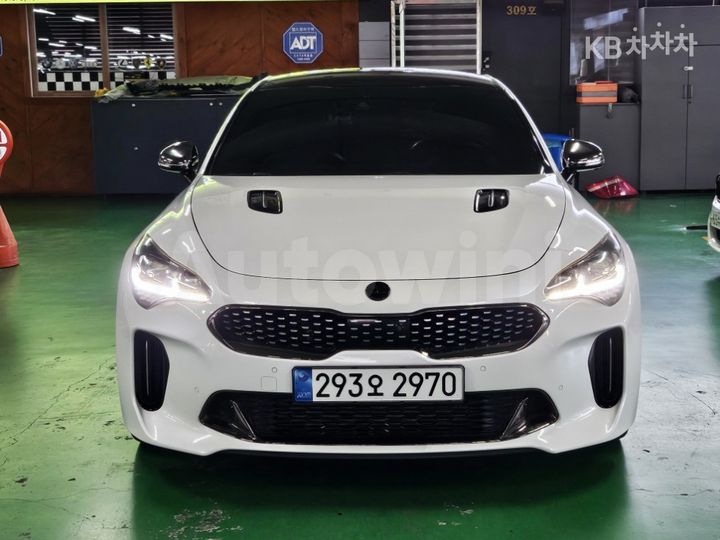 Kia Stinger 2019 — 3