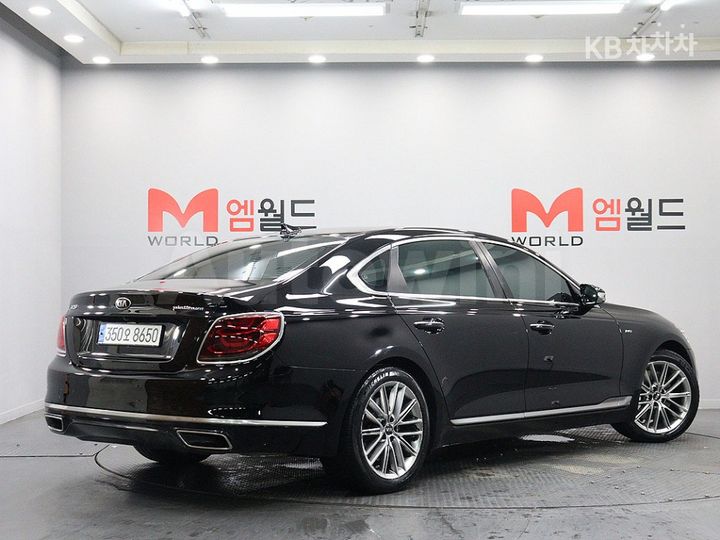 Kia K9 2020 KNAS2418DLS021623 — 4