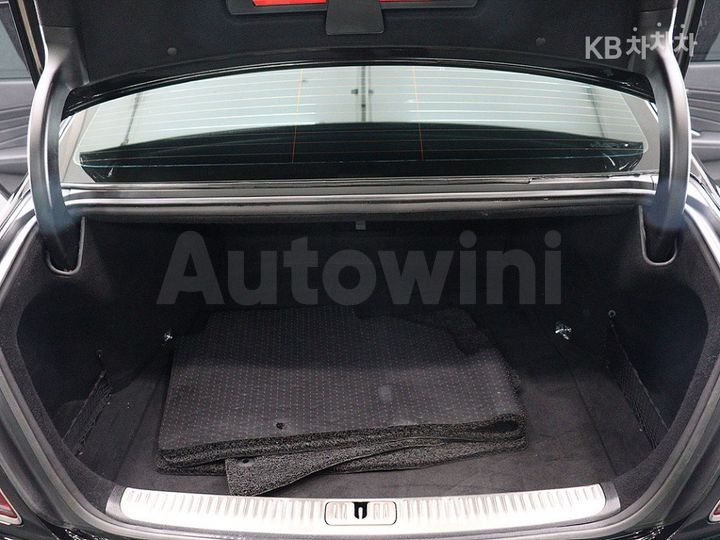 Kia K9 2020 KNAS2418DLS021623 — 5