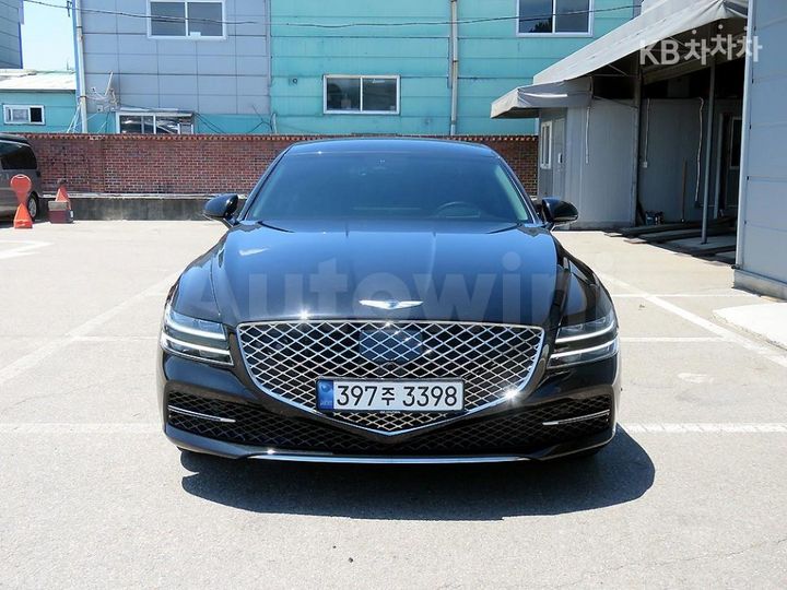 Genesis G80 2022 KMTGB41CDNU139193 — 2