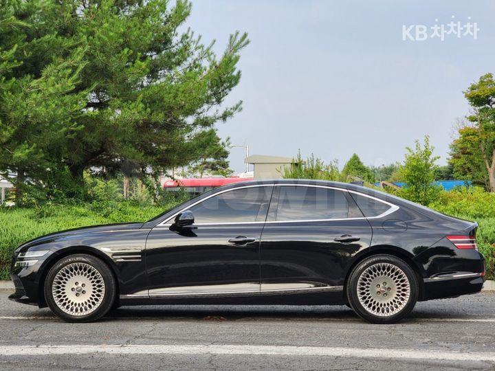 Genesis G80 2021 KMTGB41CDMU071320 — 4