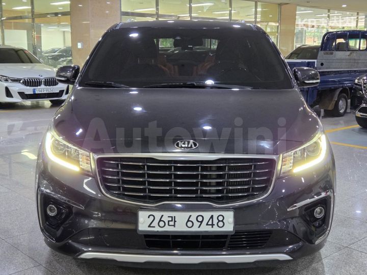 Kia Carnival 2019 KNAMC81ABKS512719 — 2