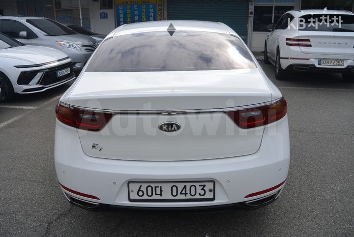 Kia K7 2016 KNALB415BGA018559 — 3