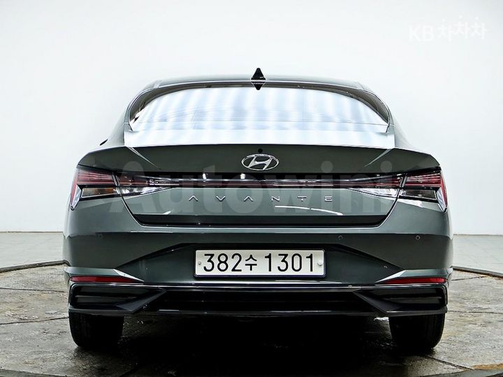 Hyundai Avante 2023 KMHLM41EEPU365502 — 3