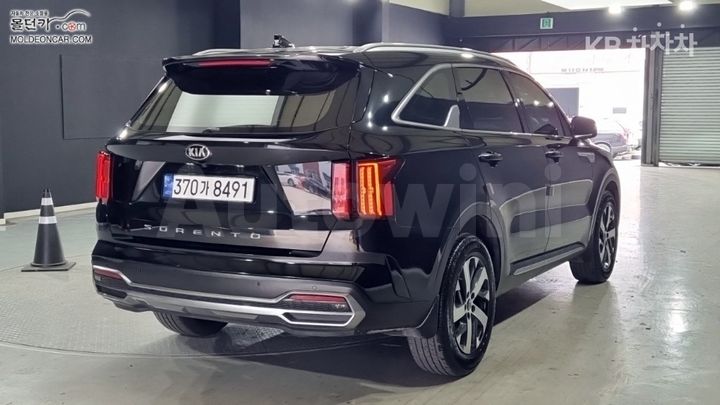 Kia Sorento 2021 KNARL81BGMA101809 — 2