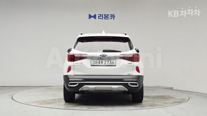 Kia Seltos 2020 KNAEV812HLK029834 — 3