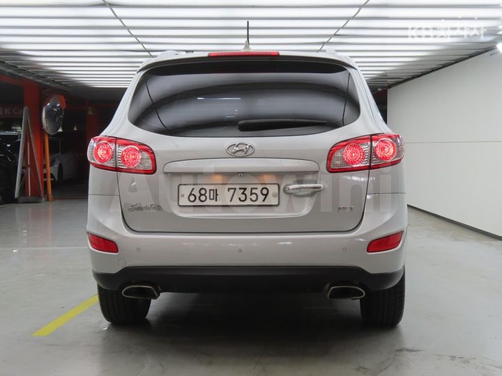 Hyundai SantaFe 2011 KMHSH81UBBU739109 — 3