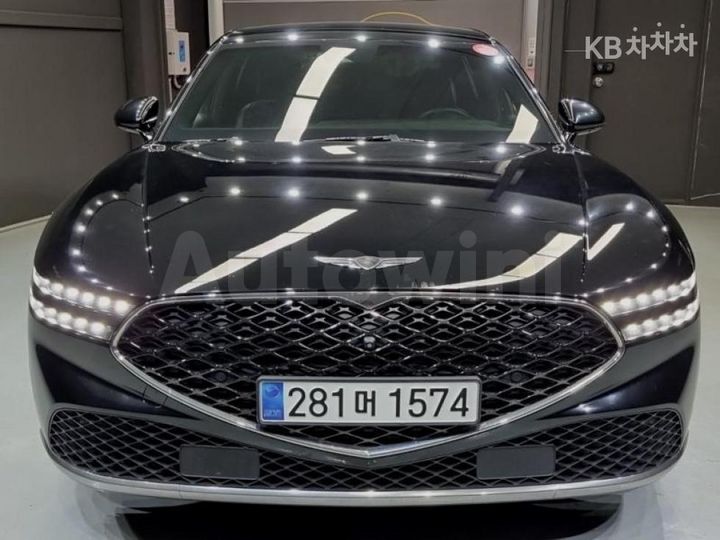 Genesis G90 2022 KMTFA41DDNU008699 — 2